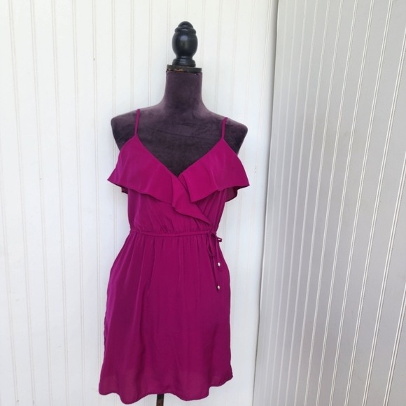 American Eagle Outfitters Dresses & Skirts - American Eagle Fushia Pink Silky Satin Ruffle V-Neck Dress Sleveless Sz XS